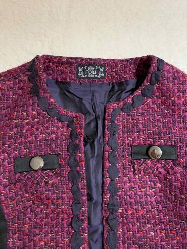 Sakoi: Mona, M, Vuna — 9