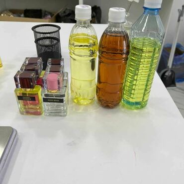 Stend vitrinləri: Stend vitrinləri — 13