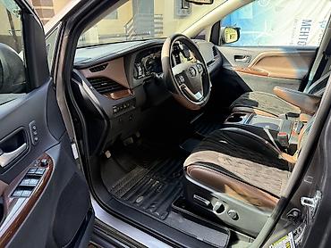 Toyota: Toyota Sienna: 2017 г., Автомат, Минивэн — 4