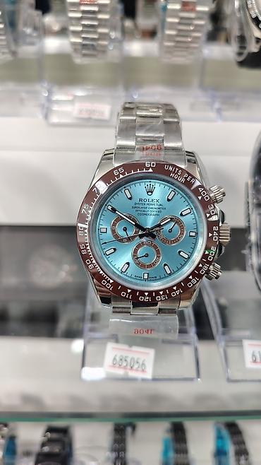Aksesuarlar: Rolex saat kolleksiyası – vitrində təqdim olunan modellər: - Rolex — 2