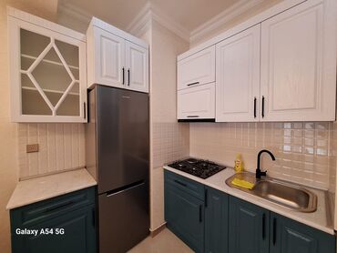 Günlük kirayə mənzillər: 2 otaqlı, Nərimanov r. r-nu — 24