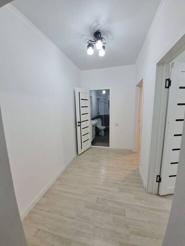 организация продает: 1 комната, 44 м², Индивидуалка, 3 этаж, Евроремонт