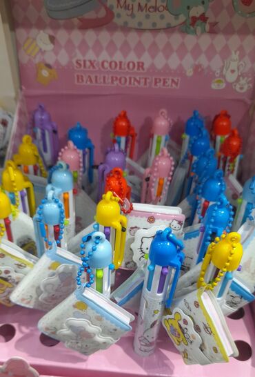 Məktəb çantaları: Yeni Qələm 1 ədədlə 10 rəngdə yazmaq olar Qələmin 1 ədəd 3 azn — 8