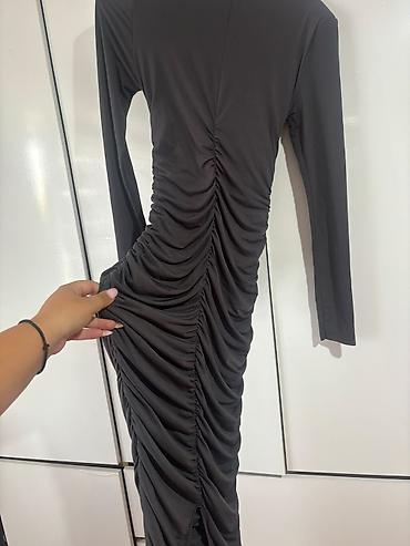 Kompleti: PrettyLittleThing slip haljina na bretele + satenska košulja bez — 26