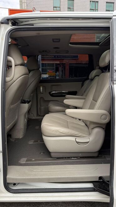 Kia: Kia Carnival: 2019 г., 2.2 л, Автомат, Дизель, Минивэн — 8