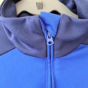 Trenerke: Duks je original i kao nov. Slike vam sve govore. Duzina duksa 62cm — 2