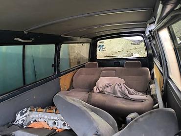 samurai bmw: Toyota Hiace: 2003 г., Автомат, Бензин, Бус — 4