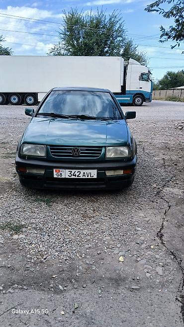 выбор номера о: Volkswagen Vento: 1994 г., 1.8 л, Механика, Бензин, Седан — 2