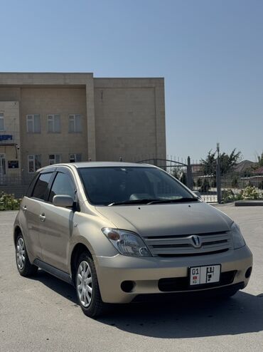 авто в рассрочку без процентов: Toyota ist: 2003 г., 1.3 л, Автомат, Бензин, Хэтчбэк