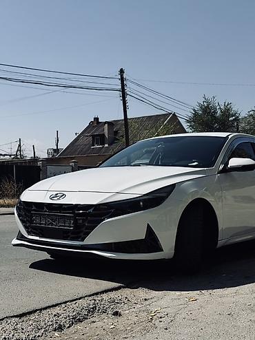 mers e210: Hyundai Elantra: 2021 г., 1.6 л, Робот, Бензин, Седан — 2
