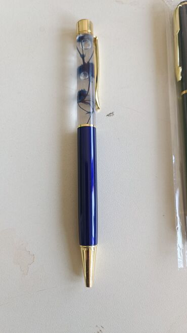 Qələmlər: Qələm, qutu,yazı daxil 25AZN.balaca qutuda 20 AZN.catdirilma -da lalafo.az — 12 Qələmlər: Qələm, qutu,yazı daxil 25AZN.balaca qutuda 20 AZN.catdirilma — 12