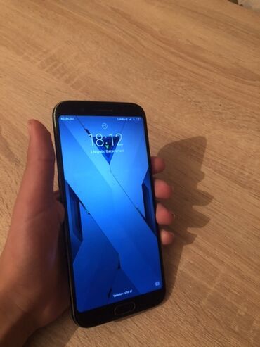 inter: Xiaomi Black Shark, цвет - Черный, 
 Отпечаток пальца