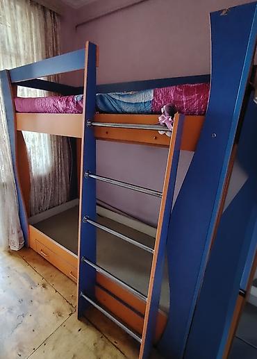 preparator satilir: Oğlan və qız üçün, İşlənmiş, Çarpayı, Matras ilə, Siyirməli, MDF — 2