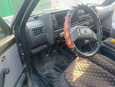 Volkswagen: Volkswagen Golf: 1986 г., 1.6 л, Механика, Бензин, Хэтчбэк — 7