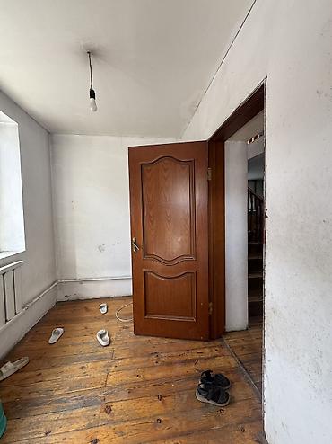 Продажа коттеджей и домов: Продается дом !!! Район : Колмо Участок 4 соток Есть свет газ вода at lalafo.kg — 17 Продажа коттеджей и домов: Продается дом !!! Район : Колмо Участок 4 соток Есть свет газ вода — 17