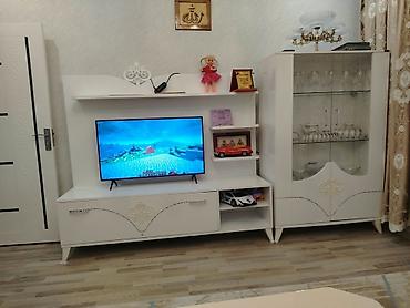 Tv stend + servant dəsti • Rəng: ağ, qızılı naxışlı dekor • Dəst lalafo.az -da Tv stend + servant dəsti • Rəng: ağ, qızılı naxışlı dekor • Dəst