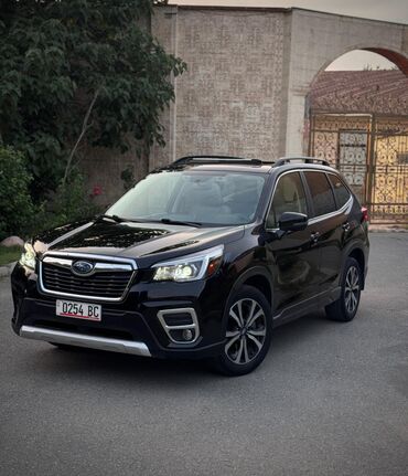 автомобиль субару форестер: Subaru Forester, чёрный кроссовер с фирменным полным приводом