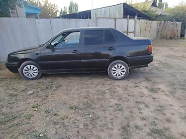 Volkswagen: Volkswagen Vento: 1992 г., 1.8 л, Механика, Бензин, Седан — 4