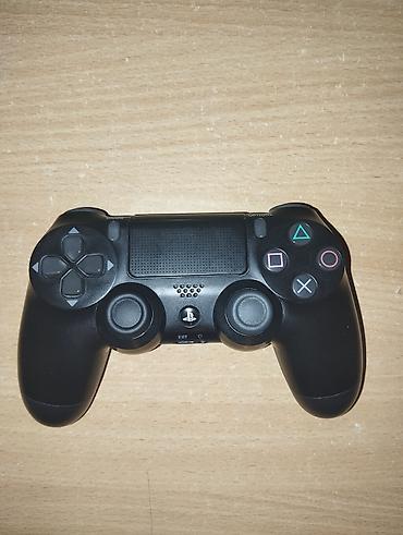 Видеоигры и приставки: Sony PlayStation 4 Slim 1TB 2 pult (orginal və A class) pultlar — 2