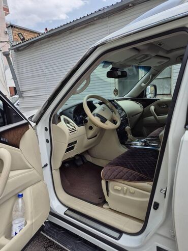 дом на колеса: Infiniti QX56: 2012 г., 5.6 л, Автомат, Бензин, Внедорожник
