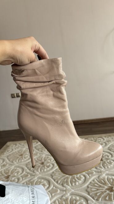 зимняя обувь женская: Ботинки и ботильоны 37, цвет - Розовый