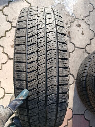 Шины: Шины 185 / 65 / R 15, Зима, Б/у, 1 шт, Легковые, Япония, Bridgestone