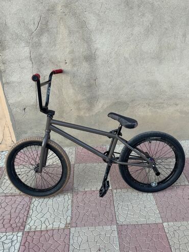 İdman velosipedləri: Velosipedi sifirdan costum olaraq yigmisham bahali zapchastlarla rama — 13