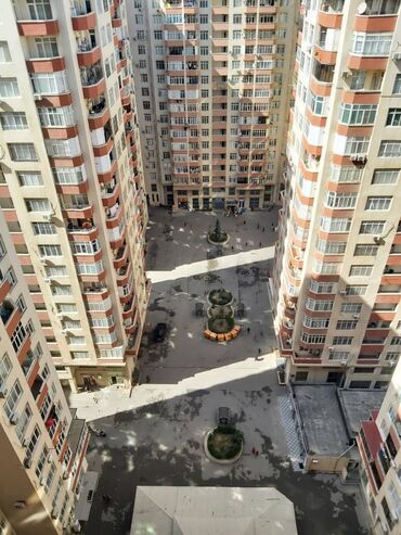 Uzunmüddətli kirayə mənzillər: Neftcilər metrosu yanınında mənzil kirayə verilir. Mərtəbə 18/19 -da lalafo.az — 2 Uzunmüddətli kirayə mənzillər: Neftcilər metrosu yanınında mənzil kirayə verilir. Mərtəbə 18/19 — 2