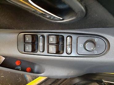 auto market: PREKIDAC PODIZACA PROZORA ZA SEAT LEON, TOLEDO OD 2000. DO 2005. GOD — 1