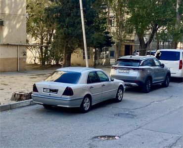 Mercedes-Benz: Mercedes-Benz C-Class: 2.8 l | 1995 il Sedan — 7