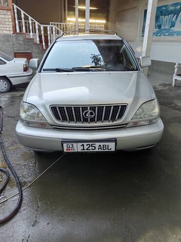 Toyota: Toyota : 2001 г., 3 л, Автомат, Газ