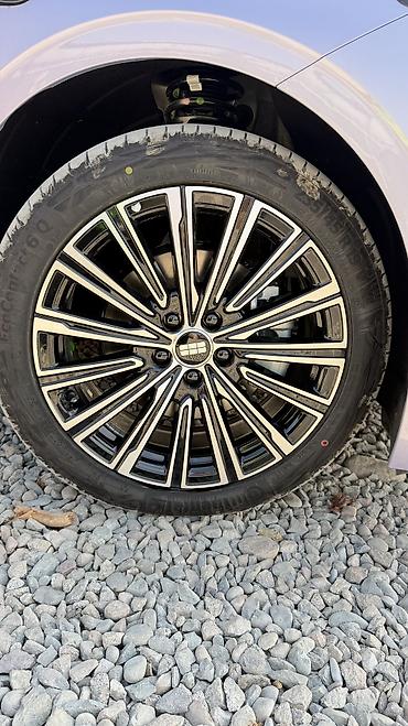 Geely: Geely Galaxy A7. Автомобиль вошел в книгу рекордов Гинеса, больше — 10