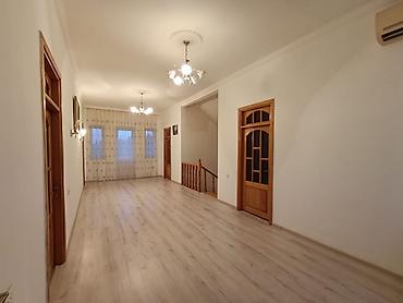 ev hovsan: 6 otaqlı, 197 kv. m, Orta təmir — 4