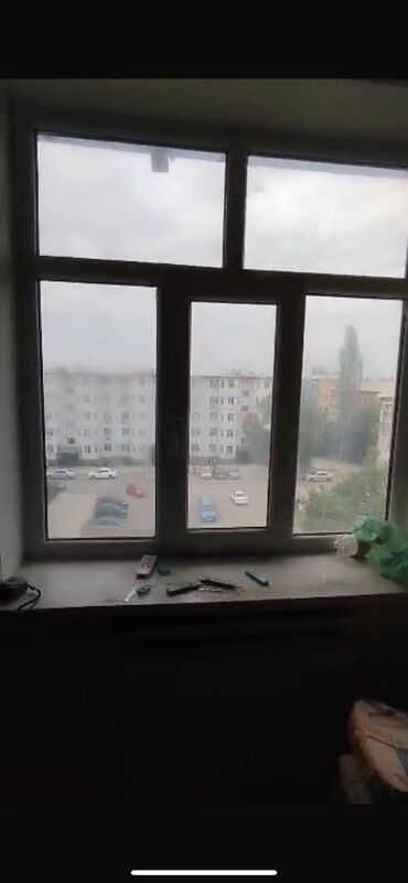 окна, двери цены в бишкеке: Пластиковое готовое окно, Б/у