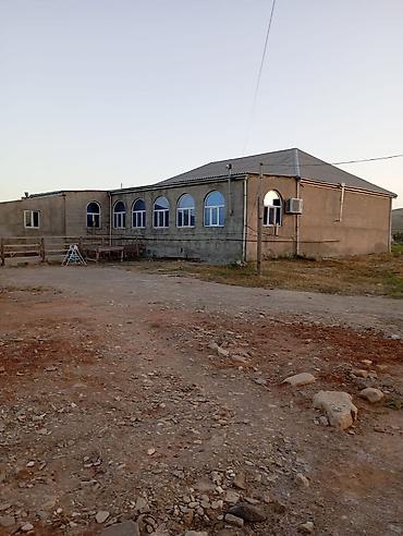 astarada torpaq satilir: Xızı rayonu Sitalçay kəndində Həyət evi 2 yataq 2 qonaq 1 zal otağı 1 — 1