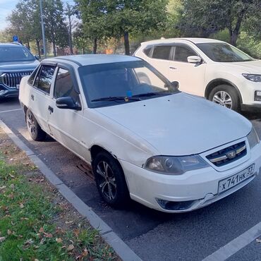 обмен голф поло на матиз: Daewoo Nexia: 2013 г., 1.6 л, Механика, Бензин, Седан
