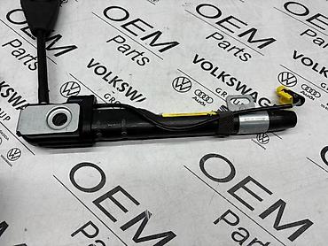 kengur gumice: PREDNJI POJASEVI KOMPLETNI ZA VOLKSWAGEN GOLF 8 | Prednji pojasevi — 5