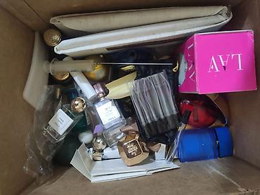 kask satis: Barter var Parfuma aid çox şey var. Hamısı satılır. Ayrı-ayrılıqda və — 2