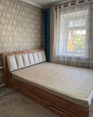 купить железную кровать бу: Двухспальный кровать состояние отличное 
Б/у 10 тысяч