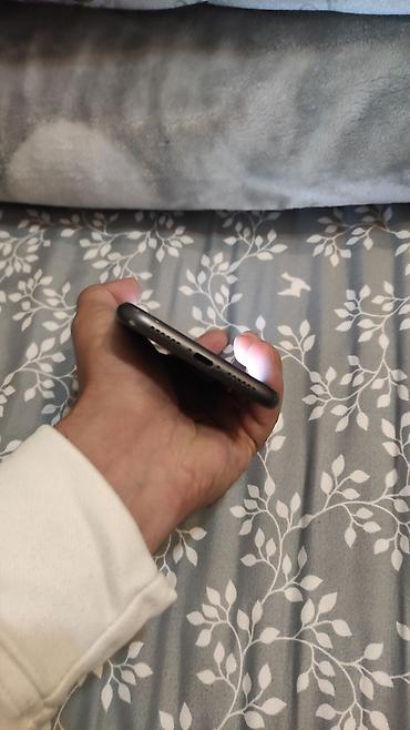 ses yazan: IPhone 11, Qara, Face ID — 5