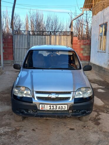 Chevrolet: Chevrolet Niva: 2009 г., 1.7 л, Механика, Бензин, Универсал