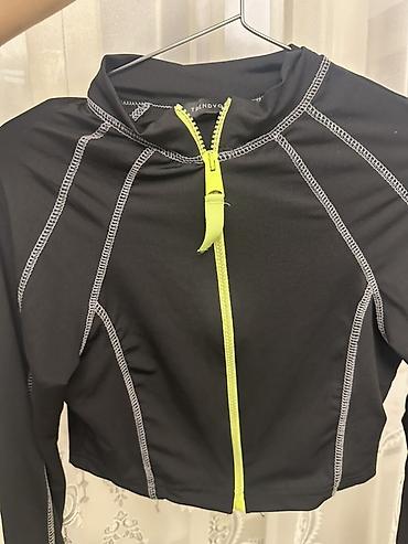 Trendyol qadın idman üstü – M ölçü - Rəng: qara, neon sarı fermuar — 2