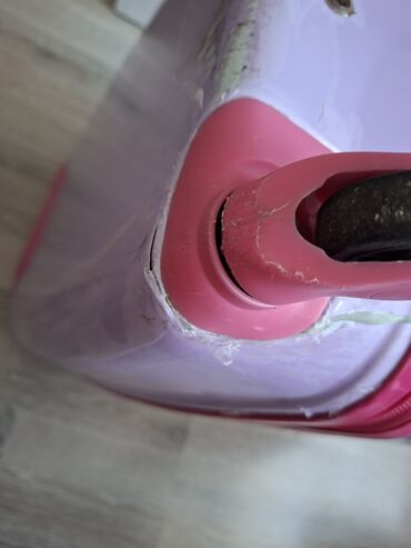 Çamadanlar: Usaq camadani satilir. olcusu 45 hundurluk 30 eni her seyi — 4