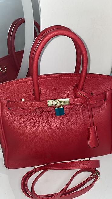 сумка коач: Сумка-тоут красного цвета в стиле Birkin.
Остаток со склада — 1
