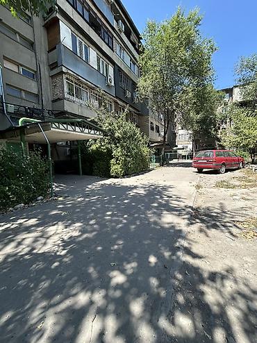 1 комната, 31 м², Золотой квадрат Индивидуалка, 2 этаж, Требуется ремонт at lalafo.kg 1 комната, 31 м², Золотой квадрат Индивидуалка, 2 этаж, Требуется ремонт