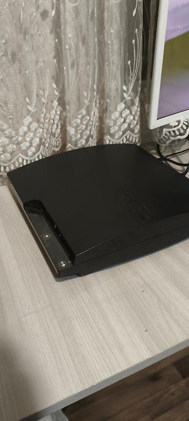 скупака приставка: Игровая приставка Sony PlayStation 3 Slim (чёрная) - Модель: PS3 Slim — 1