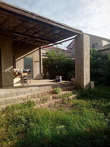 samaxida torpaq satilir: Hövsan qəs. 5 otaqlı, 220 kv. m, Orta təmir — 4