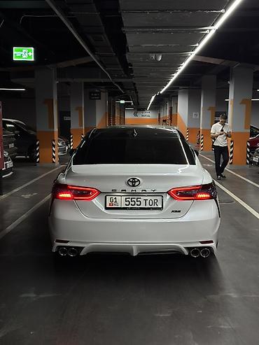 li auto: Toyota Camry: 2019 г., 2.5 л, Автомат, Бензин, Седан — 4