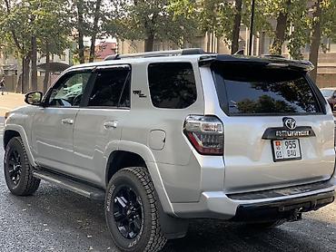 jeep compas: Toyota 4Runner: 2018 г., 4 л, Автомат, Бензин, Внедорожник — 5