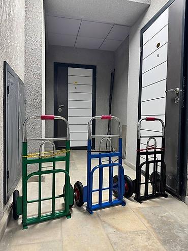 Садово-строительные тачки и тележки: Садово-строительная тачка и тележка, Стальная, Двухколесная, Новый, В розницу — 5